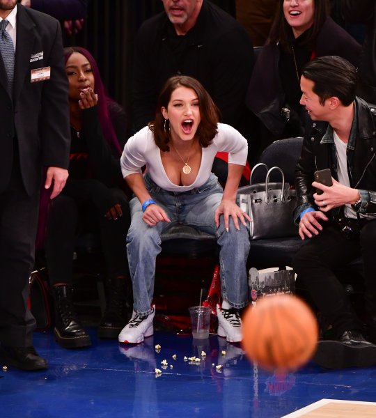 Bella Hadid Wants Attention