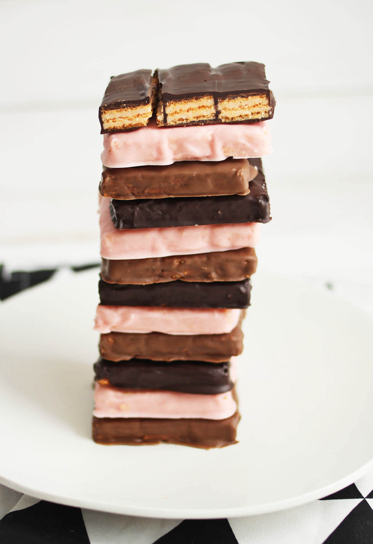 15 Easy Cookie and Bar Recipes!