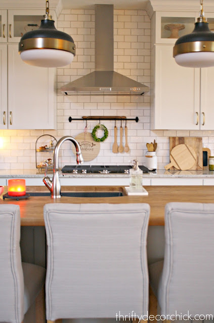 A tour of our (new!) Christmas home from Thrifty Decor Chick