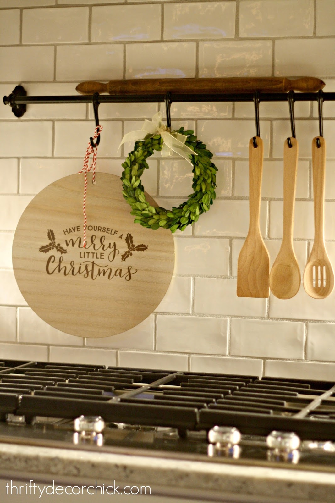 A tour of our (new!) Christmas home from Thrifty Decor Chick