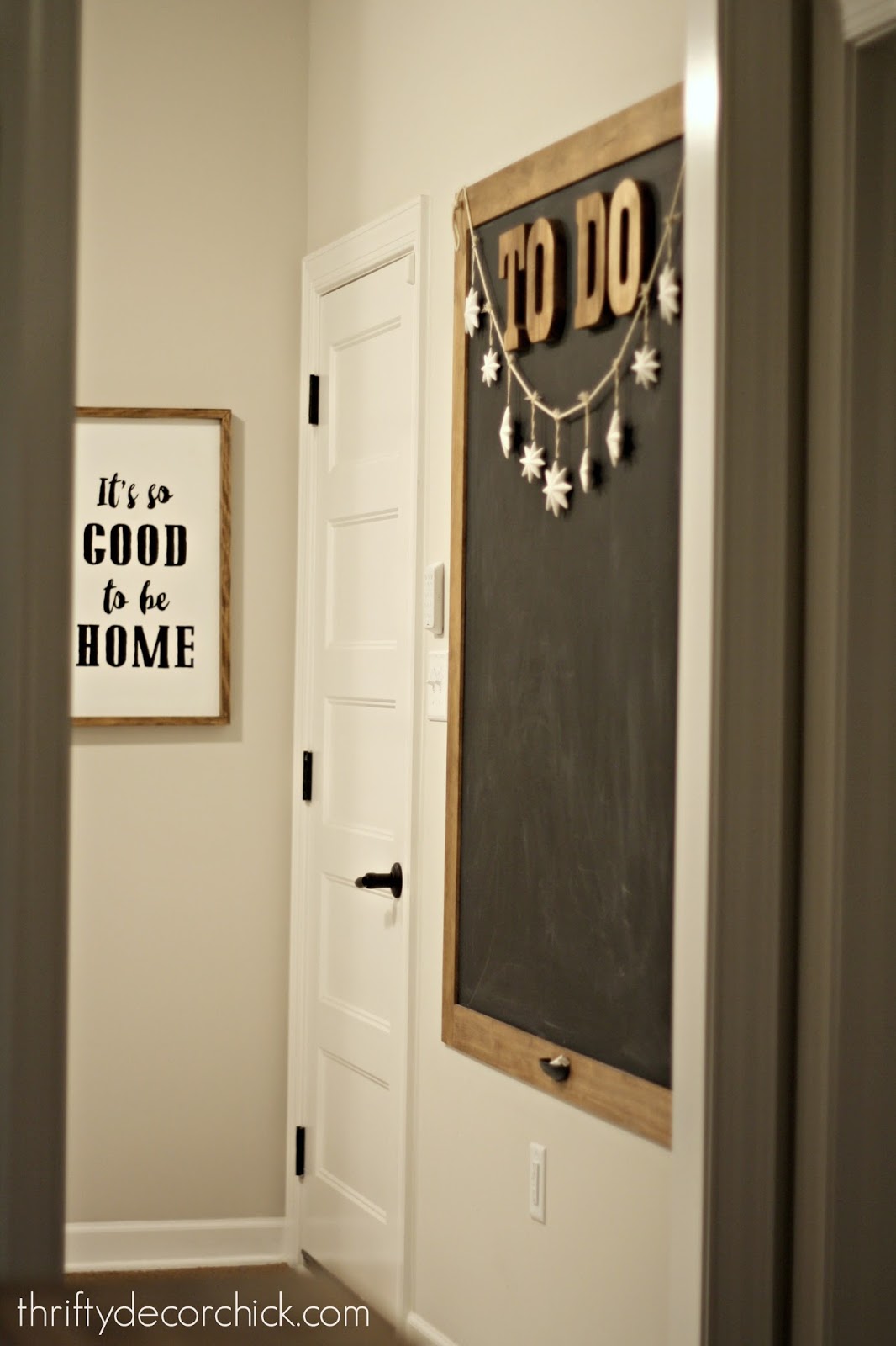 A tour of our (new!) Christmas home from Thrifty Decor Chick