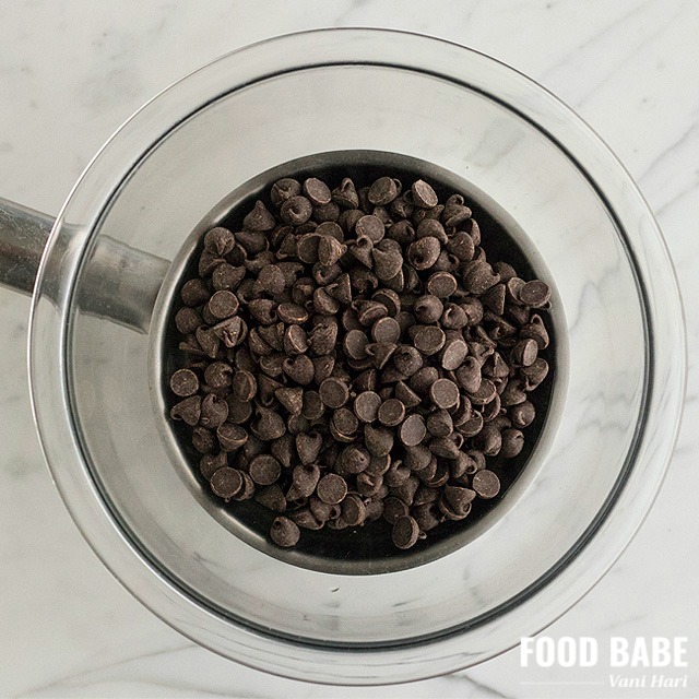 Happy Holiday Chocolate Goji Sea Salt Drops