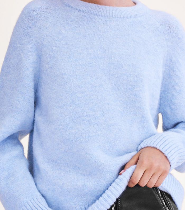 We Think This One Item Is the Secret to Holly Willoughby's Cheery Style
