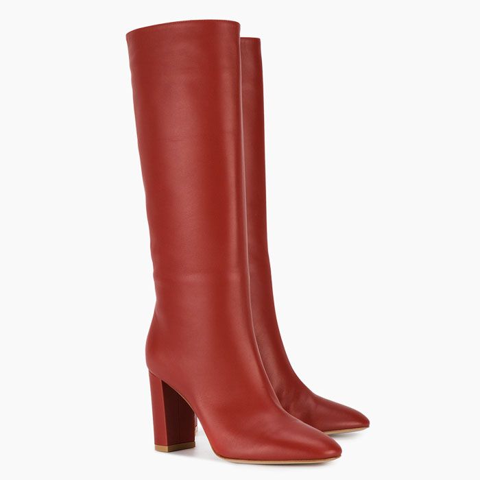 The Shoe Styles That Make Jeans Work-Appropriate