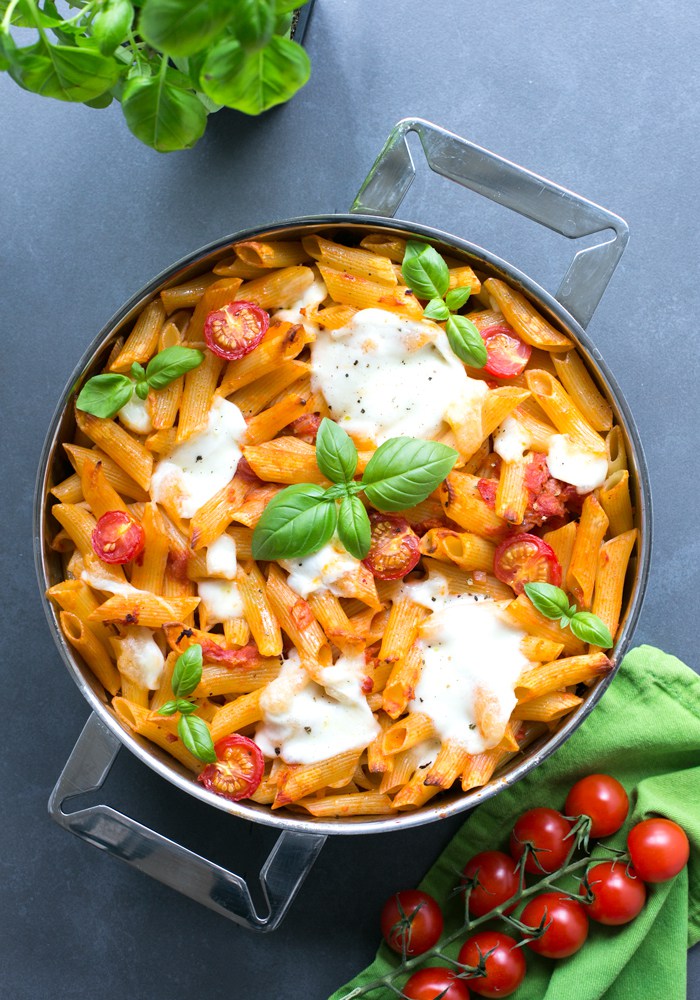 Caprese Pasta Bake – The Petite Cook