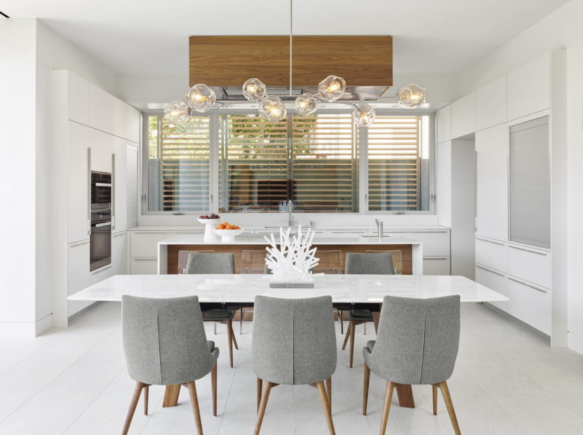 Modest and Bright House in the Center of the Famous City of Beverly Hills