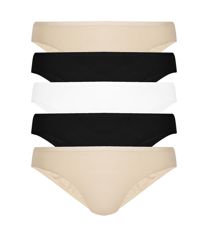 Everything I Know About Finding the Best Clothes for Big Bums