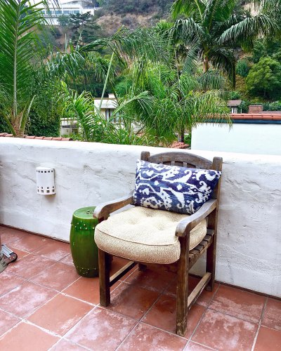 Upper Patio & Outdoor Furniture Makeover