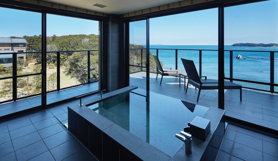 3 Romantic Hotels You’ll Want to Check Into With a Sweetheart
