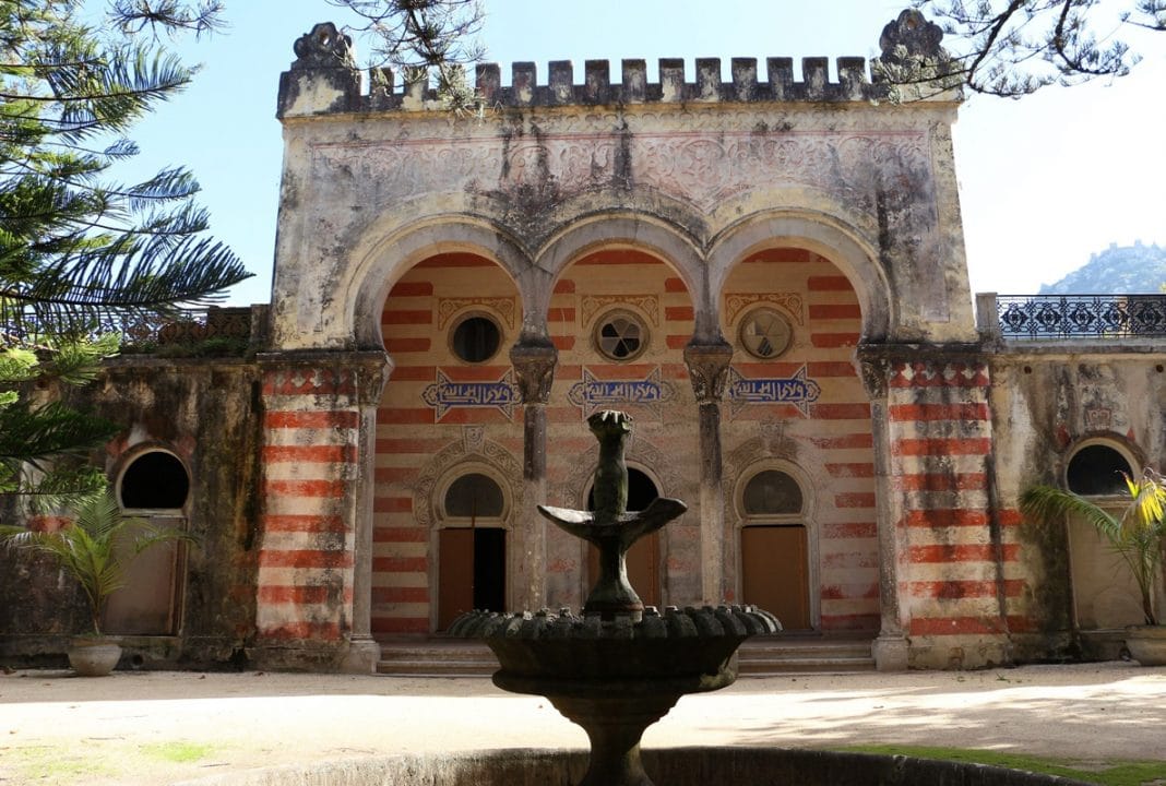 Singer Madonna With Her Children Moved to the Portuguese Palace of the 18th Century