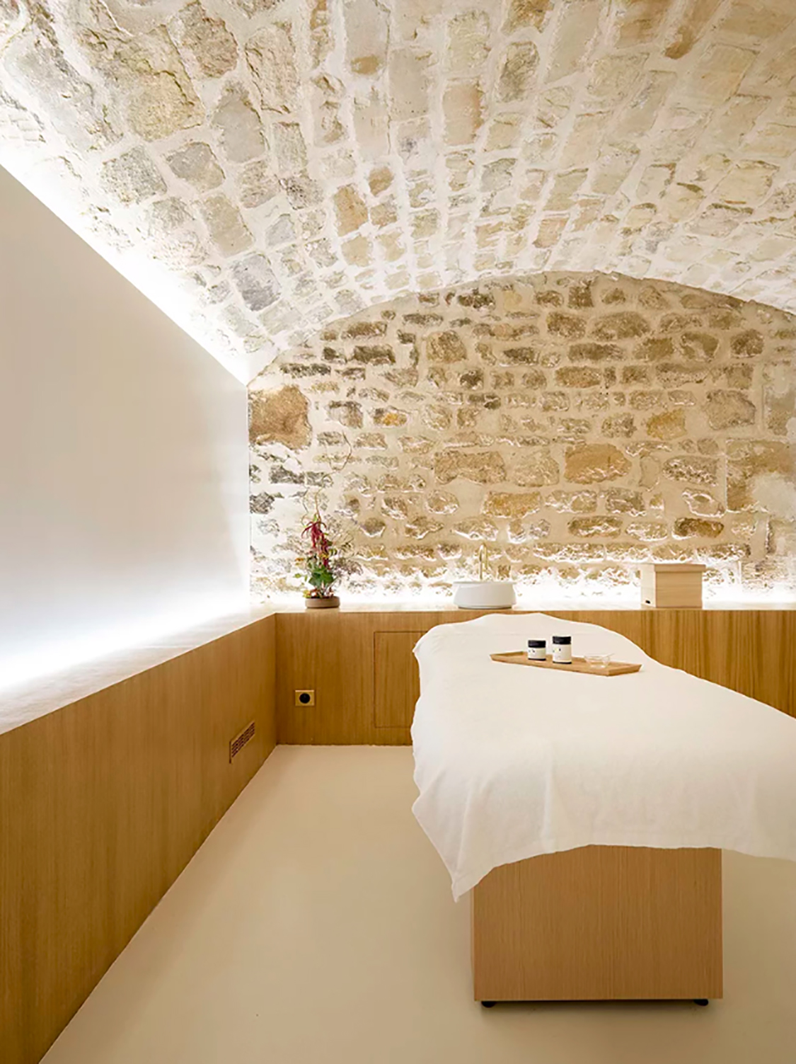 Japanese Cosmetics Brand EN Is Now in Paris – See Boutique’s Photos…