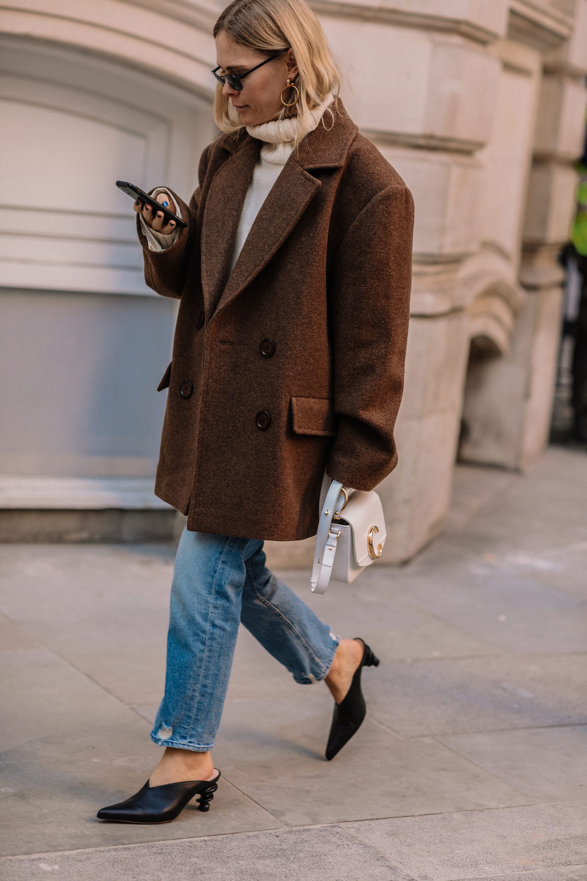 London Fashion Week. See The Best Street Style Looks!