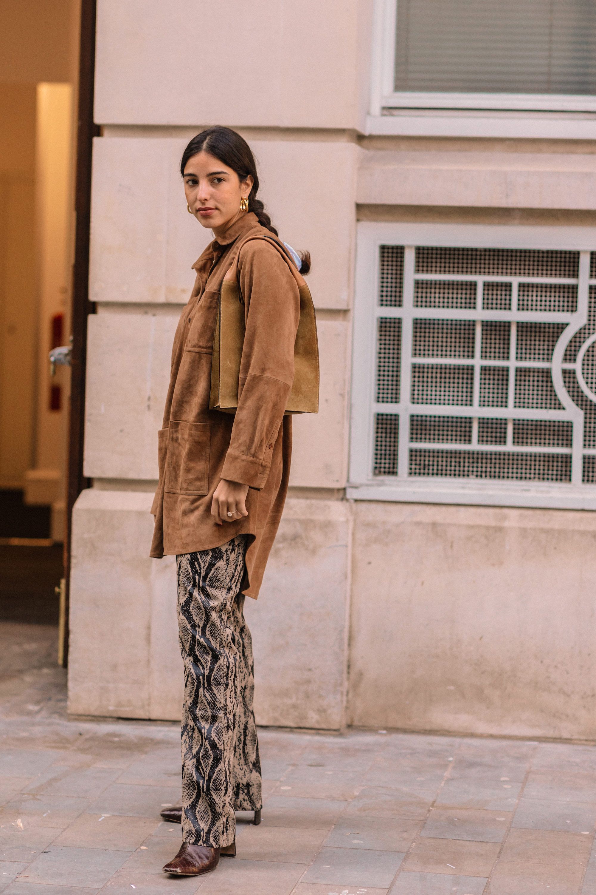 London Fashion Week. See The Best Street Style Looks!