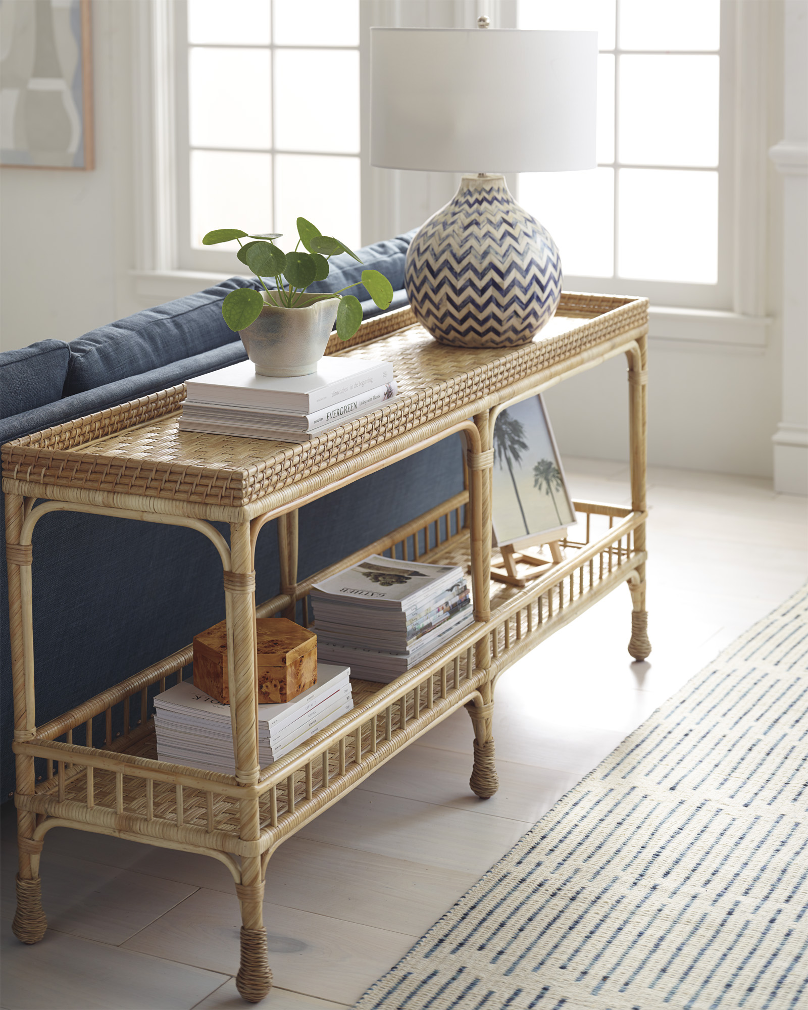 Bring Changes in Spring With Beach House Style Trend!