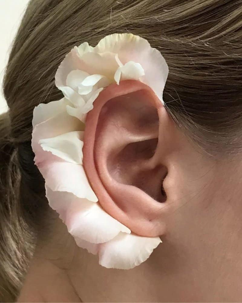 Children’s Tricks Used In Art Create Amazing Beauty Imagery From Petals, Leaves, Decorations and Wreaths of Flowers