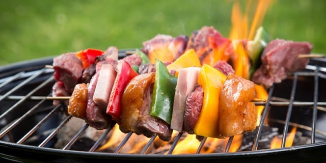 How Often Do You Grill? The Surprising Habit that Raises Your Blood Pressure and Causes Cancer.