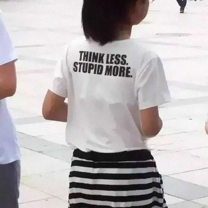 Weird Funny Street Fashion in China that People Just Generally Ignore it. Not Us Today :)