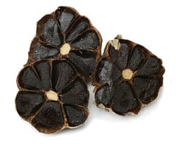 Aged Black Garlic Fight Flaky Skin and Improve Blood! A New Superfood at Your Table.