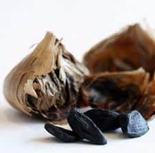 Aged Black Garlic Fight Flaky Skin and Improve Blood! A New Superfood at Your Table.