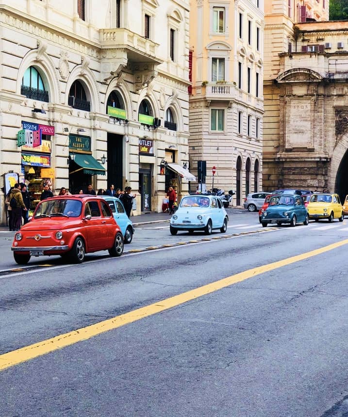 Bored? drive around the world’s cities by car and listen to local radio