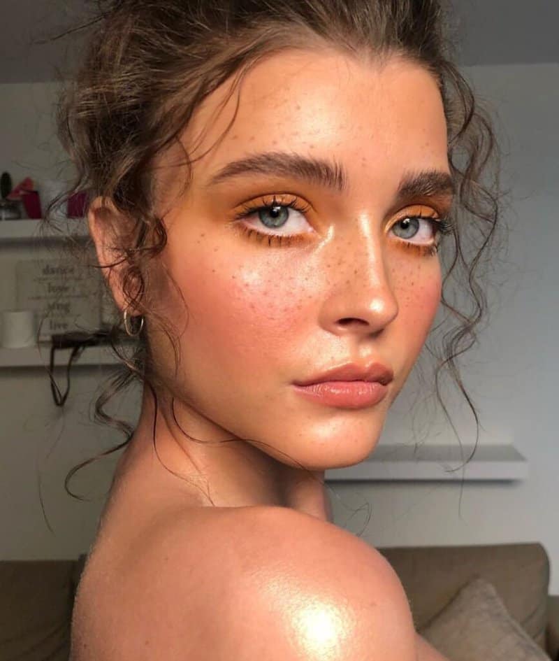 Trendy Eyebrows 2020: Soap Brows